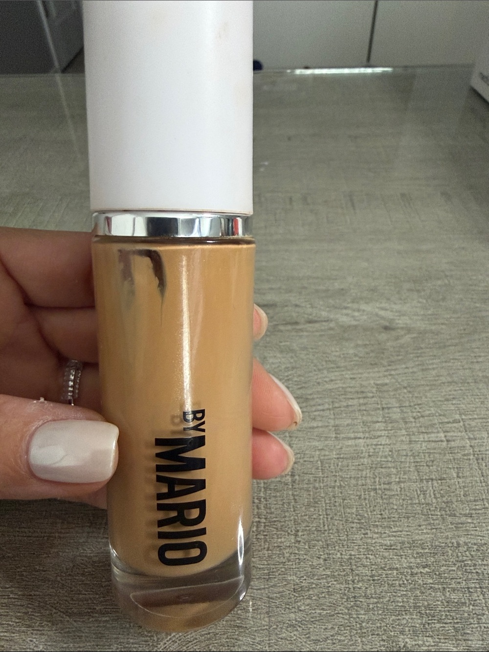 Surreal skin Foundation - 14O